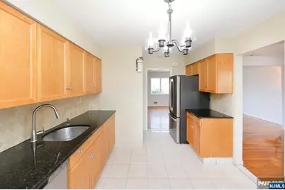 113 Woods Avenue, Bergenfield, NJ 07621 - Photo 8