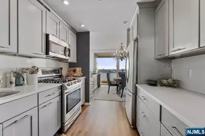 3 Horizon Road #1004, Fort Lee, NJ 07024 - Photo 4