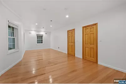 81 Fairmount Avenue, Hackensack, NJ 07601 - Photo 16