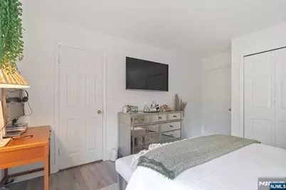 476 Monmouth Street 203 #203, Jersey City, NJ 07302 - Photo 18