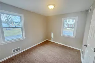 11 Van Dam Ave, Bloomingdale, NJ 07403 - Photo 8