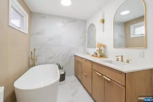 290 Queen Anne Rd, Teaneck Township, NJ 07666 - Photo 14