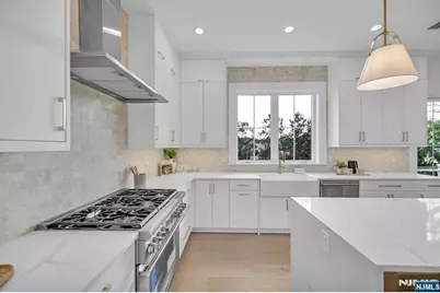 7 Canterbury Lane, Millburn, NJ 07078 - Photo 10