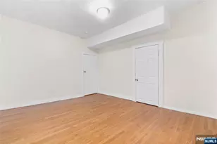 366 Badger Ave, Newark, NJ 07112 - Photo 16