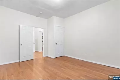 366 Badger Avenue, Newark, NJ 07112 - Photo 32