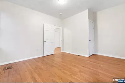 366 Badger Avenue, Newark, NJ 07112 - Photo 28
