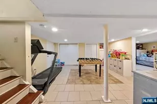 940 Garrison Ave, Teaneck Township, NJ 07666 - Photo 24