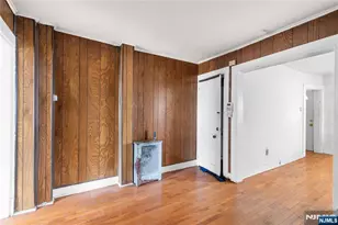 354 Hayward St, Orange, NJ 07050 - Photo 10