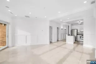 22 Ave At Port Imperial 403, West New York, NJ 07093 - Photo 4