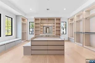 156 Stuart St, Paramus, NJ 07652 - Photo 34