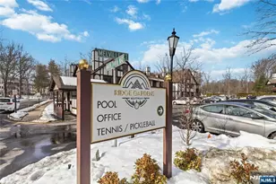 1306 Faulkner Ct, Mahwah, NJ 07430 - Photo 30