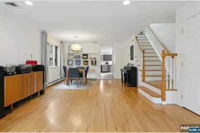 245 Knox Avenue, Cliffside Park, NJ 07010 - Photo 6