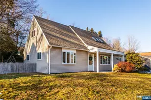 81 Bergen Dr, West Milford, NJ 07480 - Photo 2