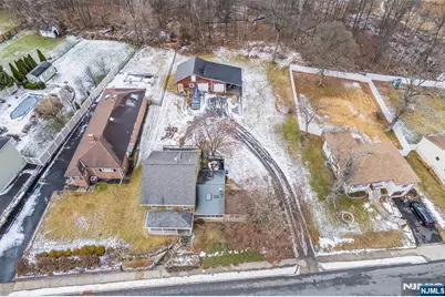 79 Fairfield Avenue, West Caldwell, NJ 07006 - Photo 22