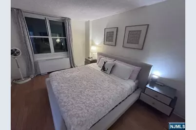 2200 N Central Avenue 10C #10C, Fort Lee, NJ 07024 - Photo 12