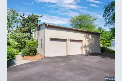 5 Bourbon Street, Wayne, NJ 07470 - Photo 4