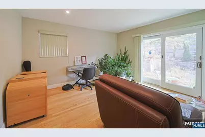 432 Oak Street, Ridgefield, NJ 07657 - Photo 10