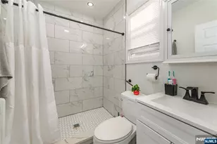 412 Berkeley Ave, Bloomfield, NJ 07003 - Photo 38