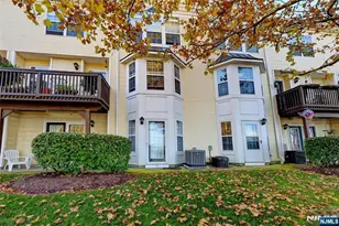 11 Bayside Dr, Bayonne, NJ 07002 - Photo 24