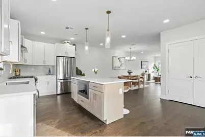 190 Canterbury Avenue, North Arlington, NJ 07031 - Photo 2