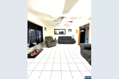 2 Van Valkenburgh Avenue, Bergenfield, NJ 07621 - Photo 4