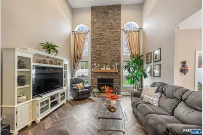 7 Winding Ridge Road, Jefferson Township, NJ 07849 - Photo 10