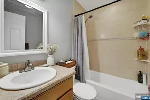 93 Richmond St, Lodi, NJ 07644 - Photo 32