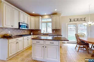 10 Hope St, Montvale, NJ 07645 - Photo 4