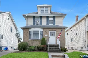 138 Fern Ave, Lyndhurst Township, NJ 07071 - Photo 2