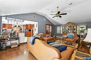 140 Greenbrook Rd, Caldwell, NJ 07006 - Photo 20