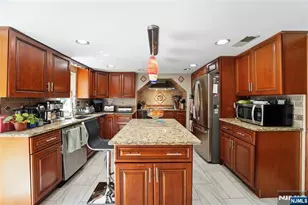 140 Greenbrook Rd, Caldwell, NJ 07006 - Photo 22