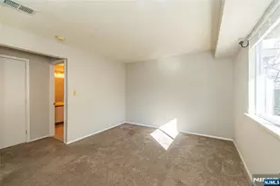 119 Woods Edge Dr, Roxbury Township, NJ 07876 - Photo 14