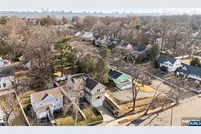 681 Palisade Avenue, Teaneck Township, NJ 07666 - Photo 36