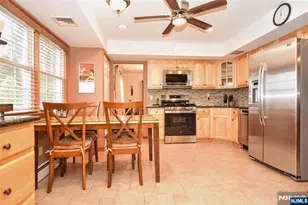 237 Glenwood Dr, North Haledon, NJ 07508 - Photo 14