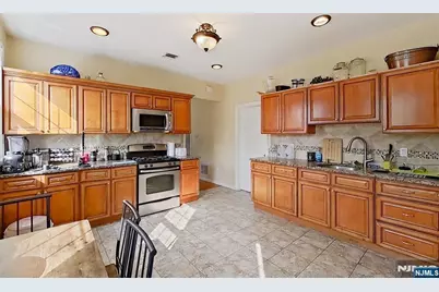 80 Newark Avenue, Paterson, NJ 07503 - Photo 28