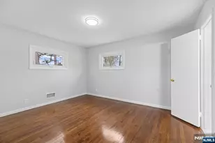 229 Standish Rd, Paramus, NJ 07652 - Photo 18
