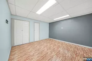 22 Falmouth Ave, Elmwood Park, NJ 07407 - Photo 22