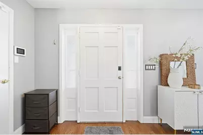 26 E Harrison Place, Livingston, NJ 07039 - Photo 2