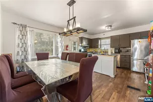 59 Susan Ct, Clifton, NJ 07012 - Photo 6