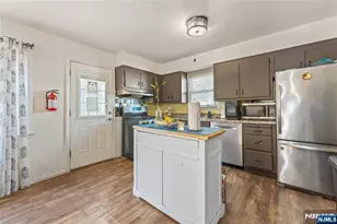 59 Susan Ct, Clifton, NJ 07012 - Photo 10