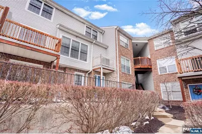 476 Lee Court 476 #476, Fort Lee, NJ 07024 - Photo 1
