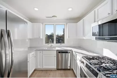 3 Mountain Ridge Road, Bloomingdale, NJ 07403 - Photo 4