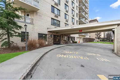 307 Prospect Avenue 17D #17D, Hackensack, NJ 07601 - Photo 28