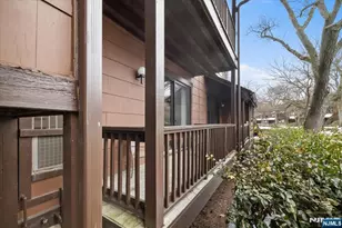 117 Sunset Key 117, Secaucus, NJ 07094 - Photo 18