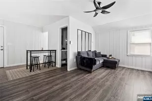 262 Union Ave, Paterson, NJ 07502 - Photo 16