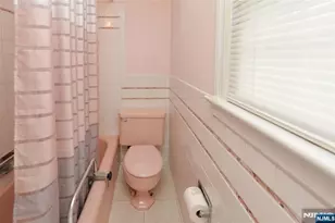 44 Jasper Ave, Teaneck Township, NJ 07666 - Photo 16