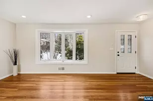 4 Lockwood Ln, Closter, NJ 07624 - Photo 4