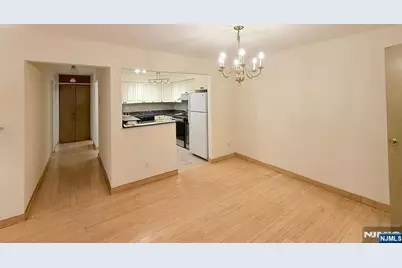 468 Liberty Street 201 #201, Little Ferry, NJ 07643 - Photo 4