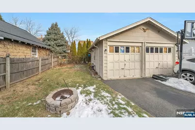 631 6th Avenue, Lyndhurst Township, NJ 07071 - Photo 26