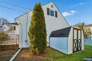 127 E Village Circle, Paramus, NJ 07652 - Photo 34